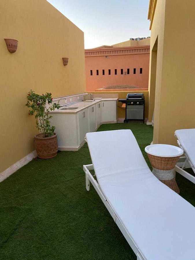 Heated Jacuzzi 2Br Apartment On Yacht View Hurgada Dış mekan fotoğraf