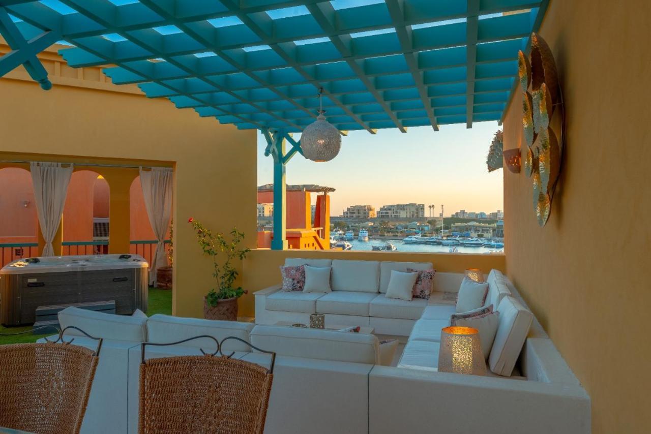 Heated Jacuzzi 2Br Apartment On Yacht View Hurgada Dış mekan fotoğraf